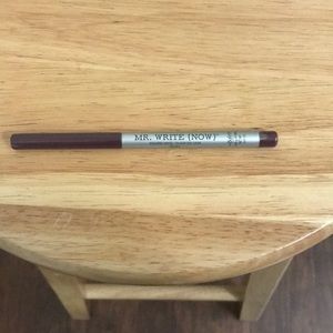 Mr Write Now eyeliner pencil